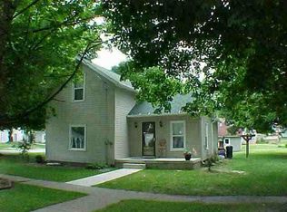 214 S Kinney St, Angola, IN 46703