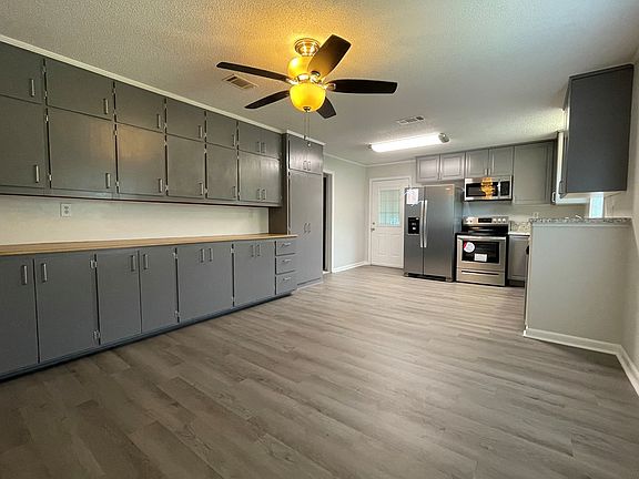 4th image of 6283 Gardenia Dr