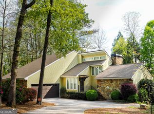 2990 Ascot Ln, Roswell, GA