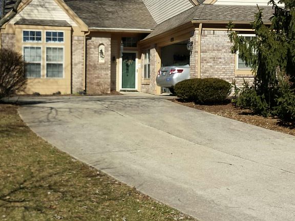 2nd image of 509 E Moss Creek Dr