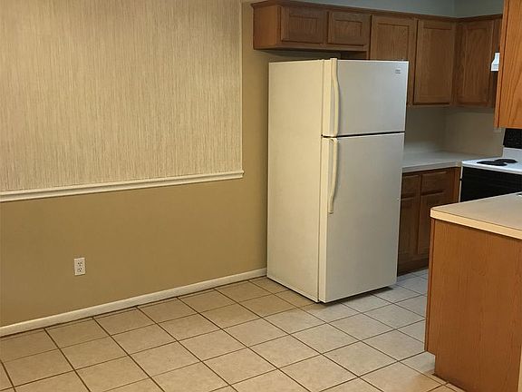 3rd image of 1017B Autumn Cir