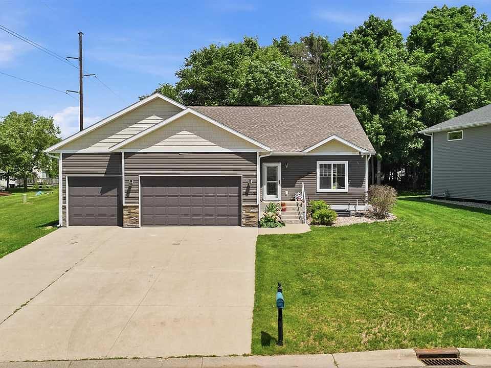 1st image of 300 Tanager Rd