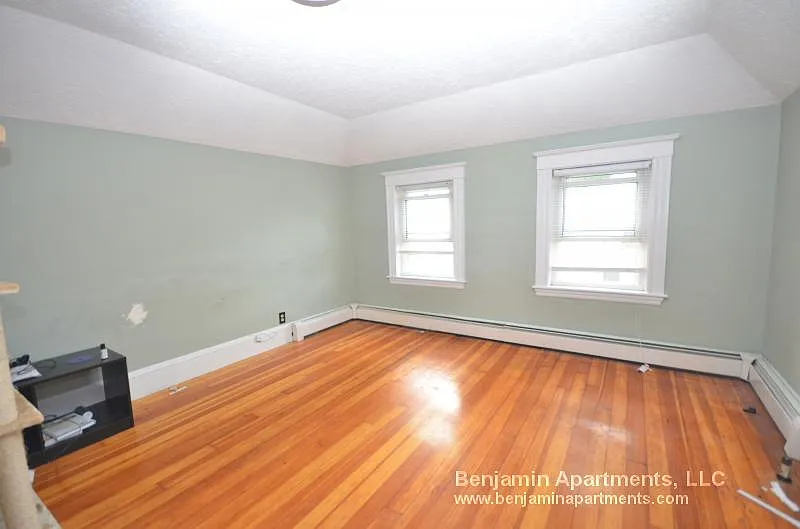 2 bed, 1000 sqft, $2,500 — Photo 4