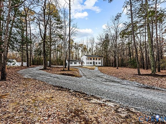 5th image of 2051 Mill Rd