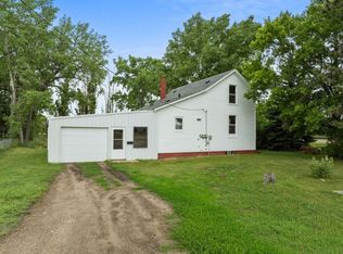 104 3rd St SW, Towner, ND 58788