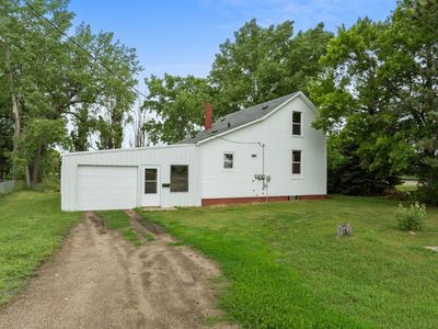 104 3rd St SW, Towner, ND, 58788