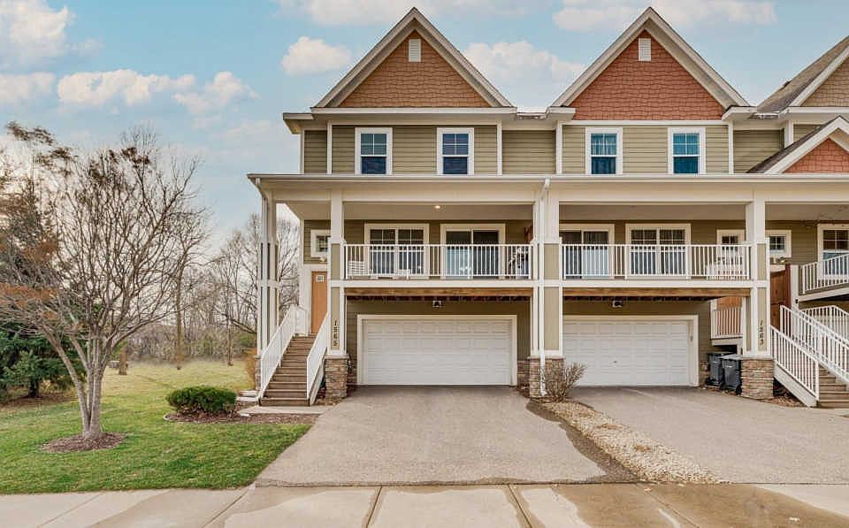1st image of 1565 Crawford Dr