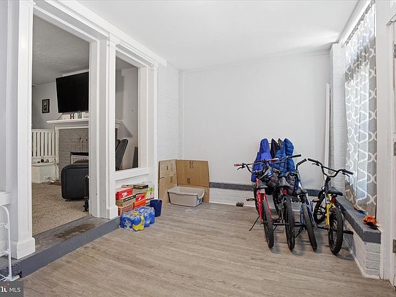 4th image of 254 S 8th St