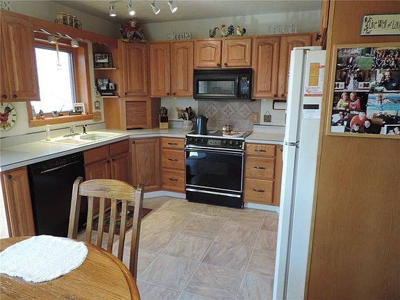 3rd image of 3204 Vickery Dr
