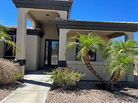 4th image of 3745 Monterey Dr
