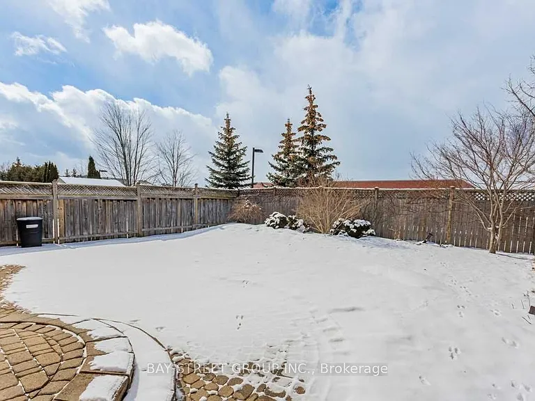 30 Delattaye Ave — Photo 28