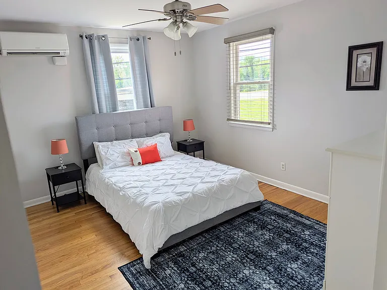 1511 E High St #1 — Photo 8