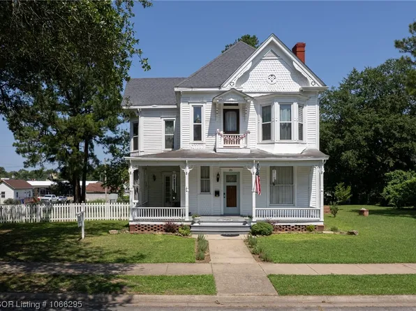 905 N 12th St, Fort Smith, AR 72901