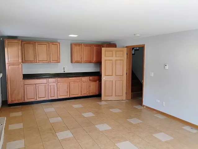 904 S Edward St — Photo 20