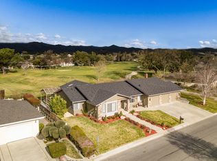1065 S Ridgemark Dr, Hollister, CA 95023