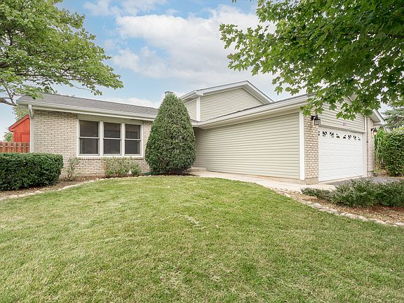 2nd image of 7458 W Benton Dr