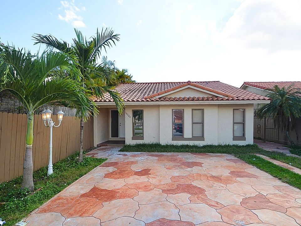 1st image of 10324 NW 128th Ter