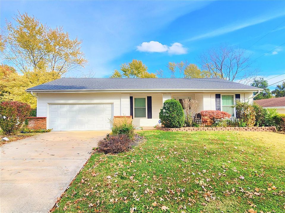 1st image of 4392 Tarentum Dr