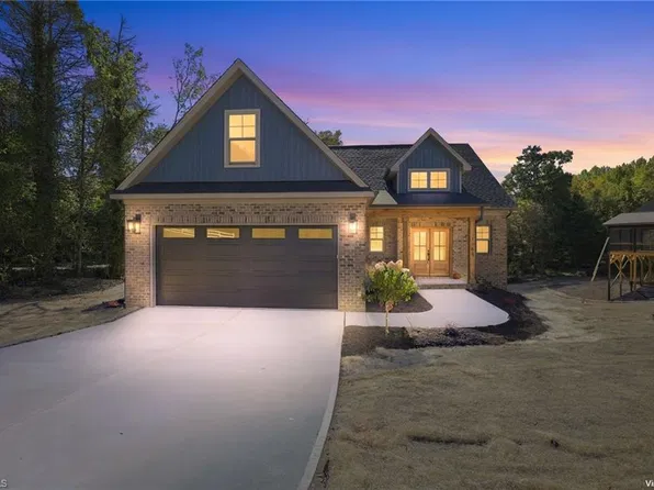 1368 Trafalgar Dr, High Point, NC 27262