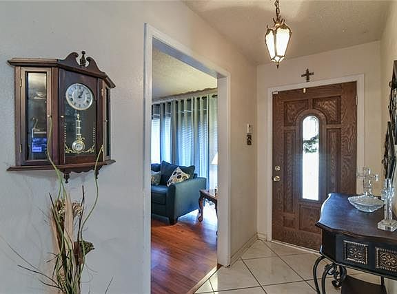 4th image of 206 Linda Ln