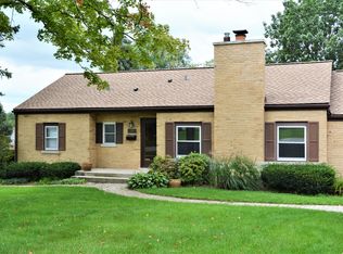 5306 Victor St, Downers Grove, IL 60515