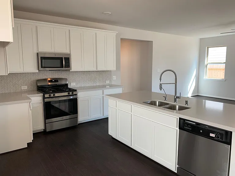 8022 Cliffside Terrace Ct — Photo 12