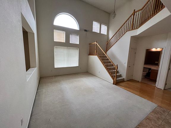 4th image of 1556 Palatia Dr