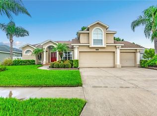 8905 Linebrook Dr, New Port Richey, FL 34655