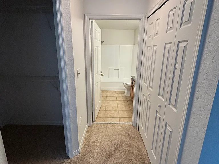 5447 Vineland Rd #1208 — Photo 7