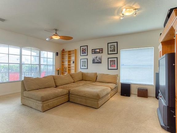 4th image of 3029 Clover Blossom Cir