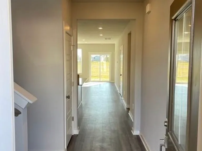 339 Casper Dr — Photo 4