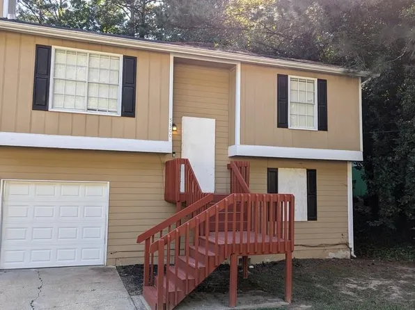 5300 Forest Downs Ln, Atlanta, GA 30349