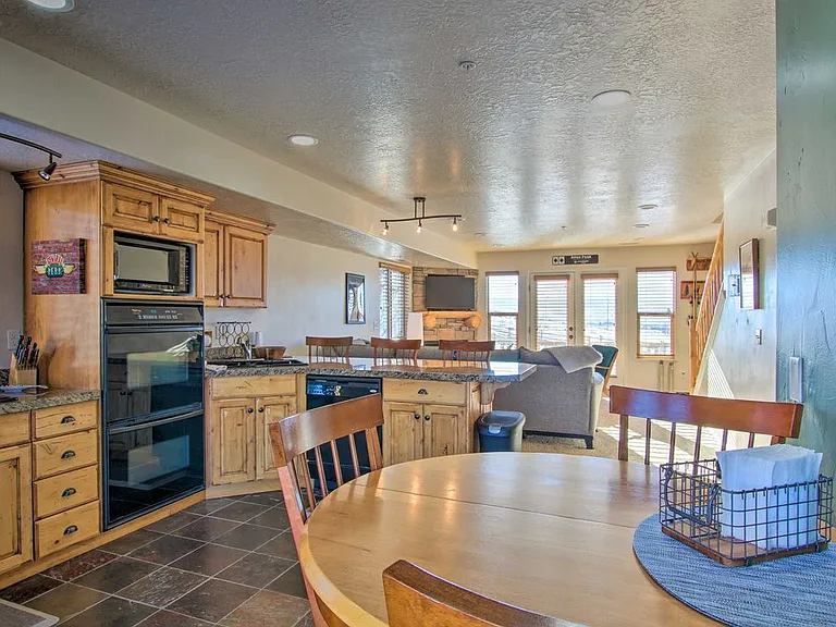 3524 N Fox Run Dr #1 — Photo 7