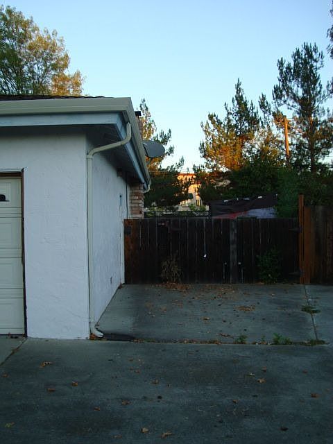 2nd image of 1349 Lyonsville Ln