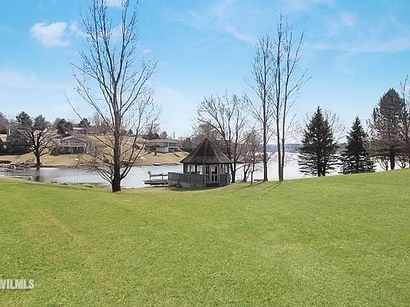 3rd image of 23-42 Barrington Ct