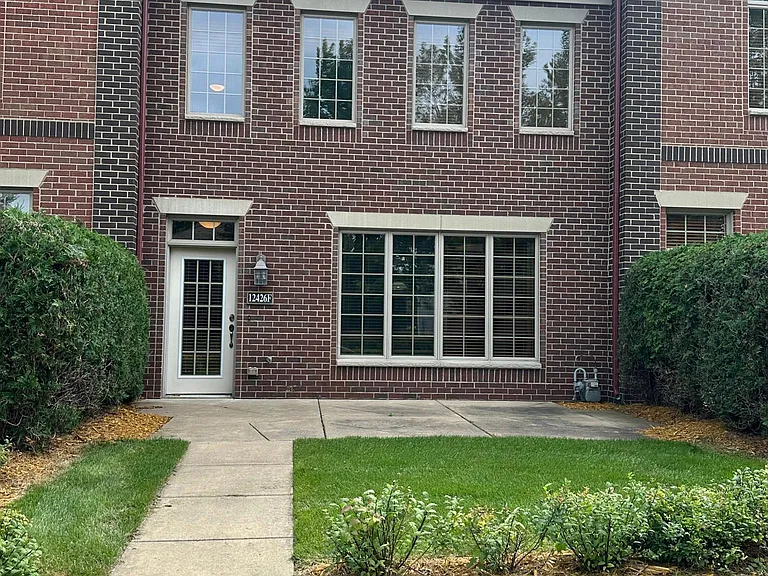 12426 Flanders Ct NE #F — Photo 46