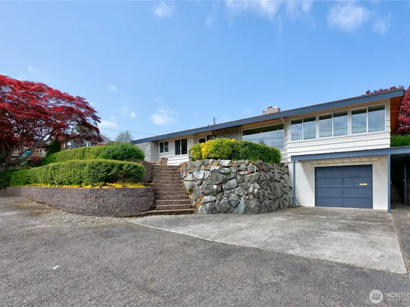 2702 E 16th Street, Bremerton, WA 98310