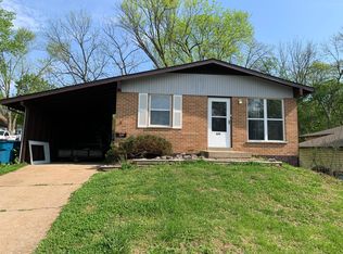 229 Roland Ave, Ballwin, MO 63021