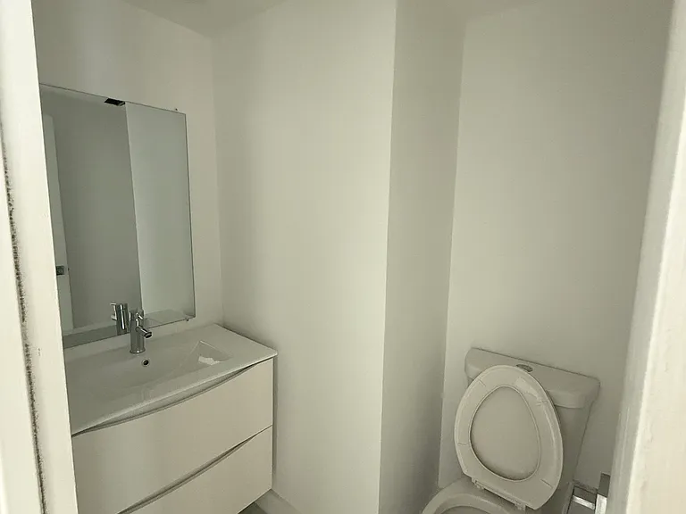 10185 Collins Ave #1022 — Photo 10