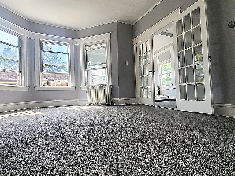 29 Irving Ave #2 — Photo 8
