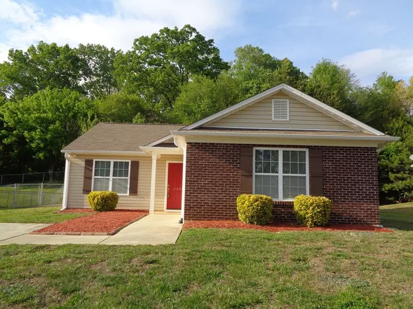 248 Konnoak Village Cir, Winston Salem, NC 27127