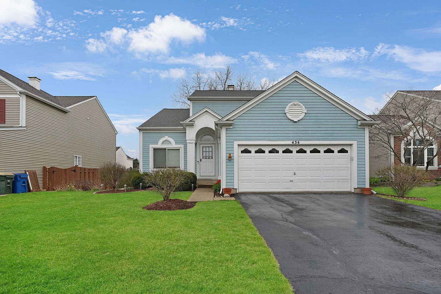 434 Summersweet Ln photo 1