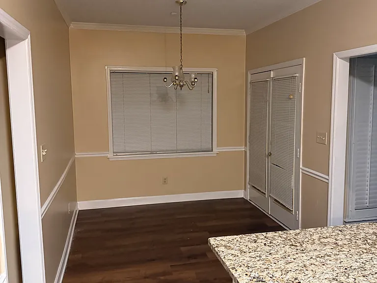 218 Hummingbird Ln — Photo 6