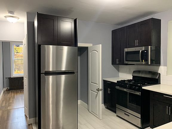 2nd image of 32 Corbin Ave APT 1