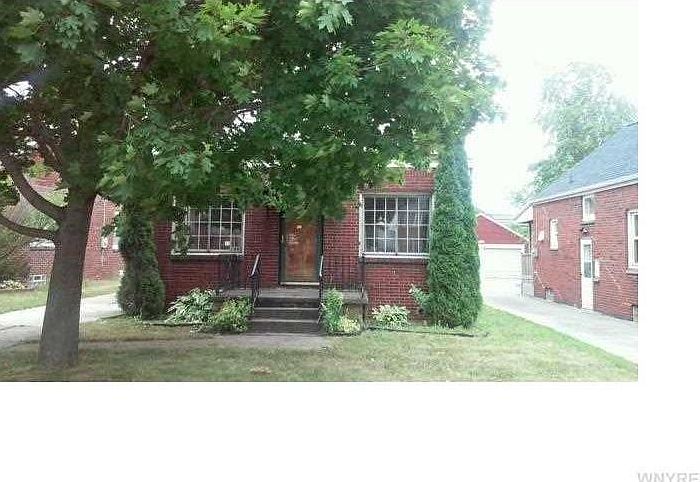 2nd image of 186 S Shore Blvd
