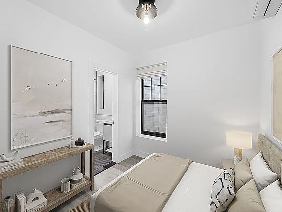 3rd image of 321 20th St #2F