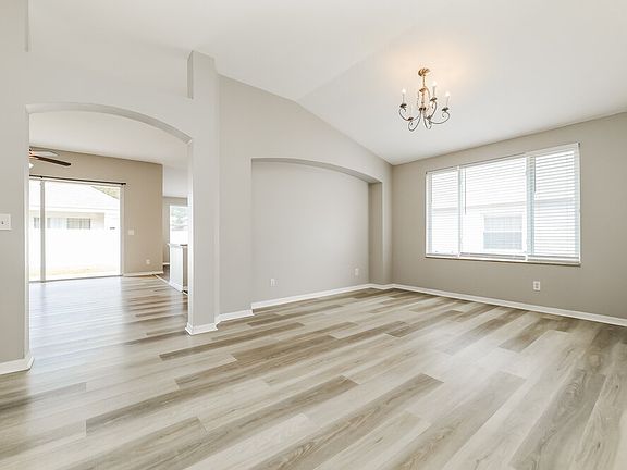 4th image of 1221 Barclay Wood Dr