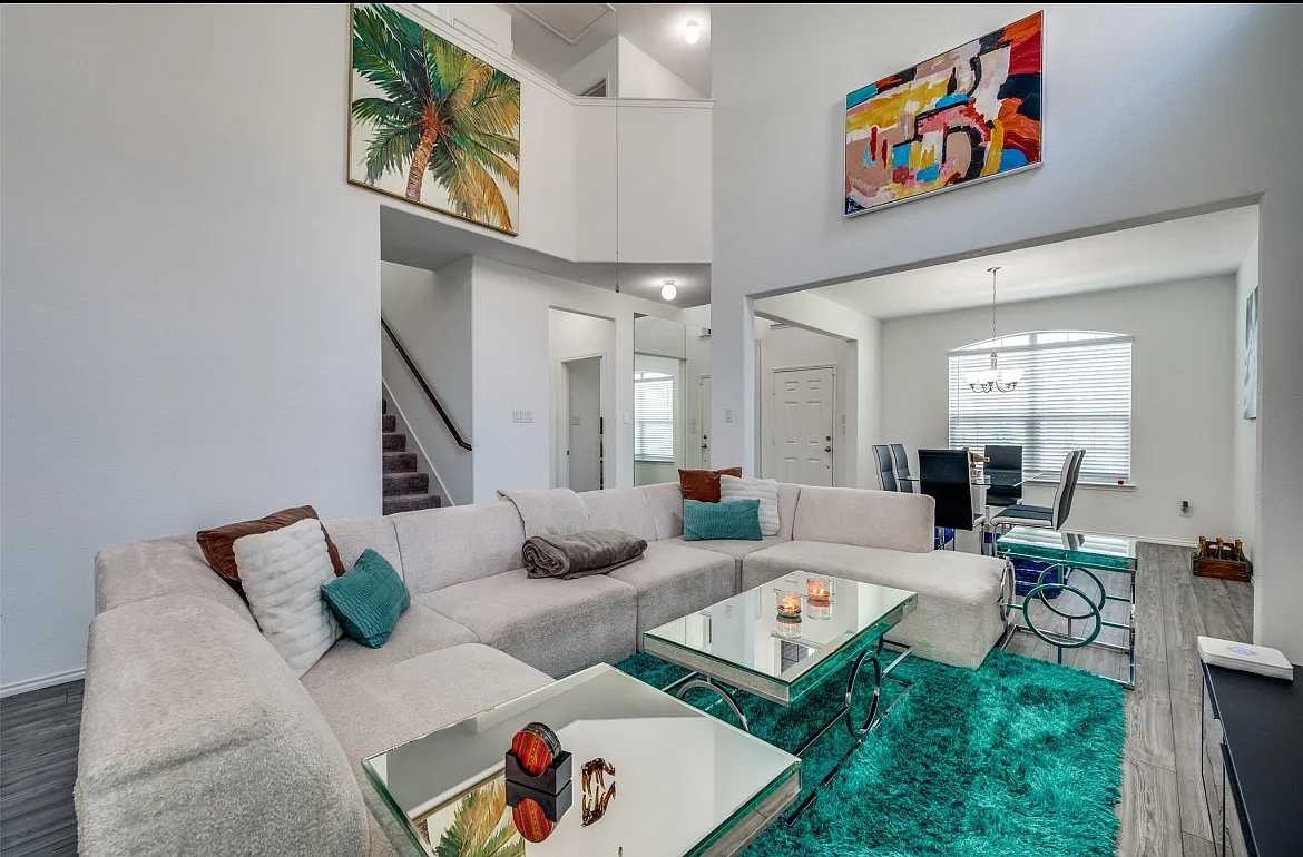 2328 Brightstone Dr — Photo 1