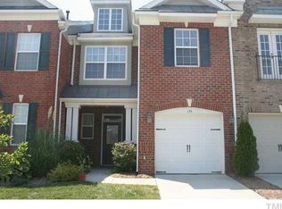 135 Longchamp Ln, Cary, NC 27519