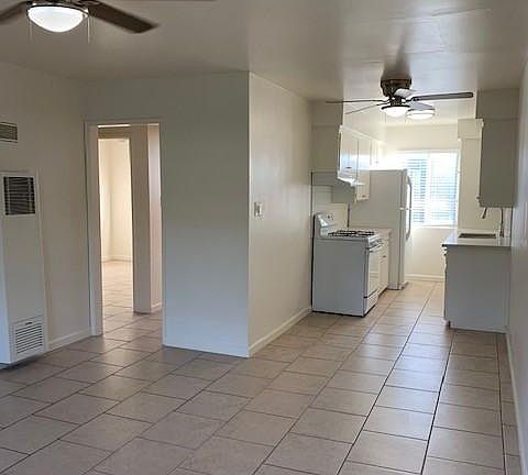 2nd image of 515 Ohio Ave #10
